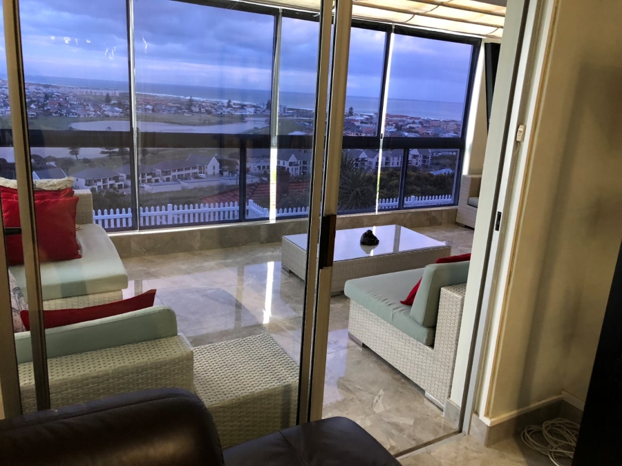 To Let 3 Bedroom Property for Rent in Muizenberg Western Cape